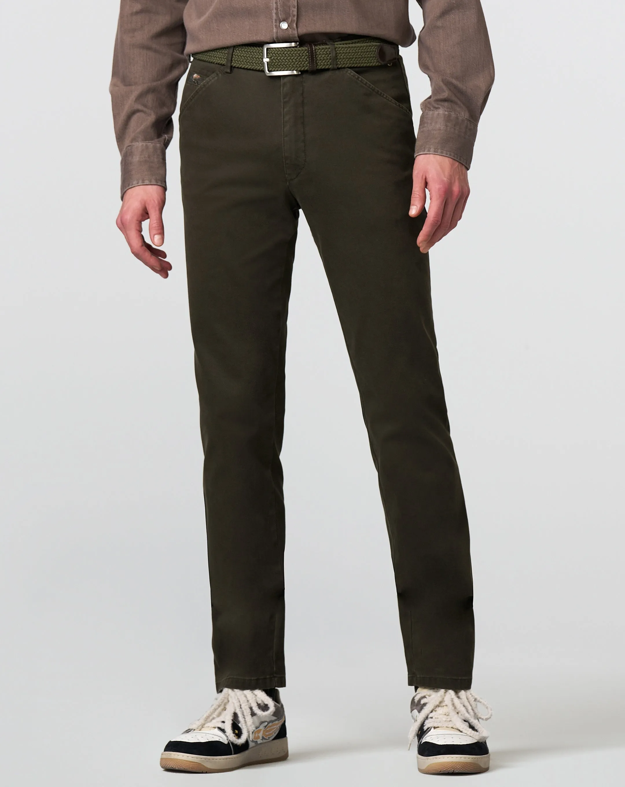 30% OFF - MEYER Chicago Trousers - 5613 Fine Micro Cotton Chinos - Laurel Green