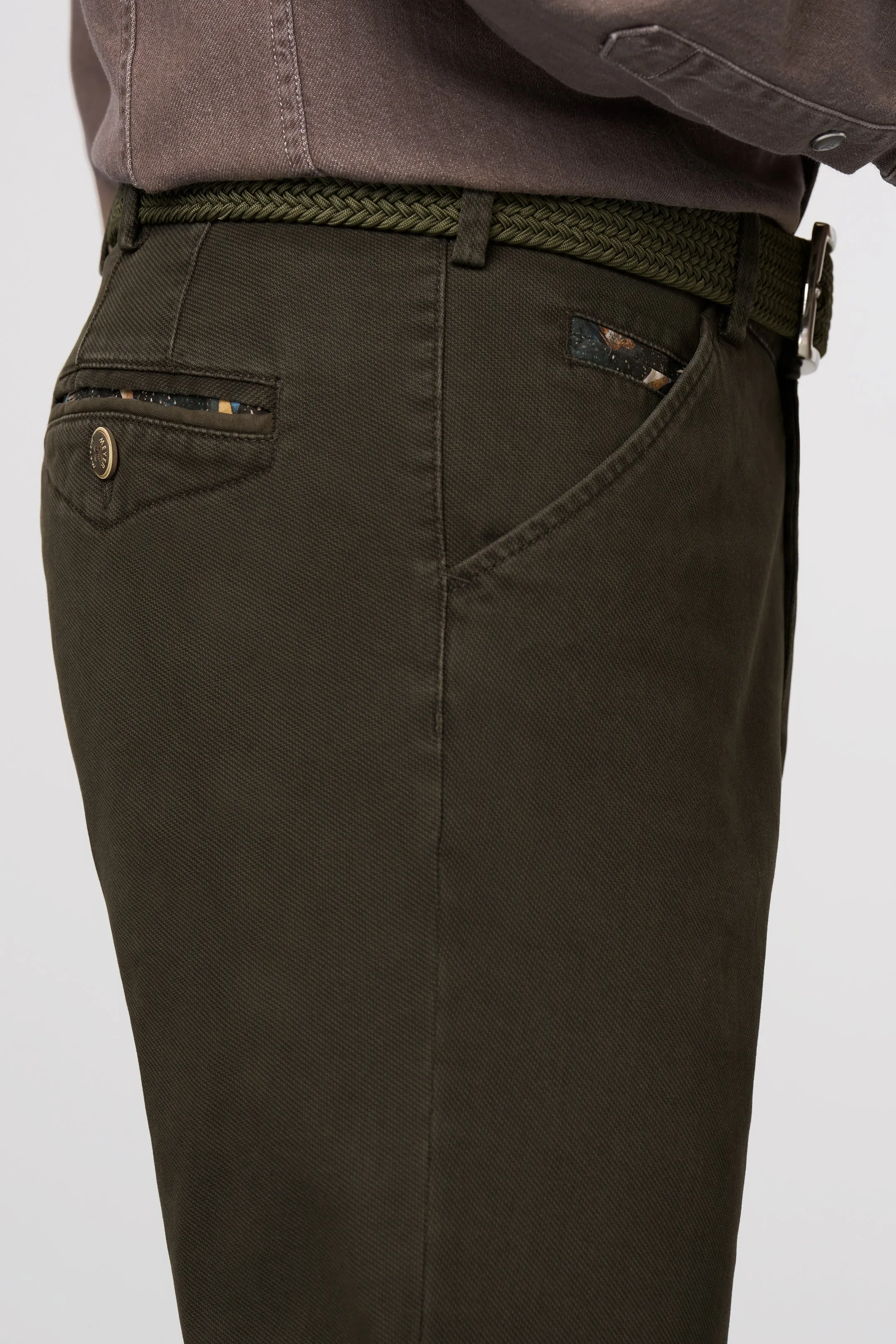 30% OFF - MEYER Chicago Trousers - 5613 Fine Micro Cotton Chinos - Laurel Green