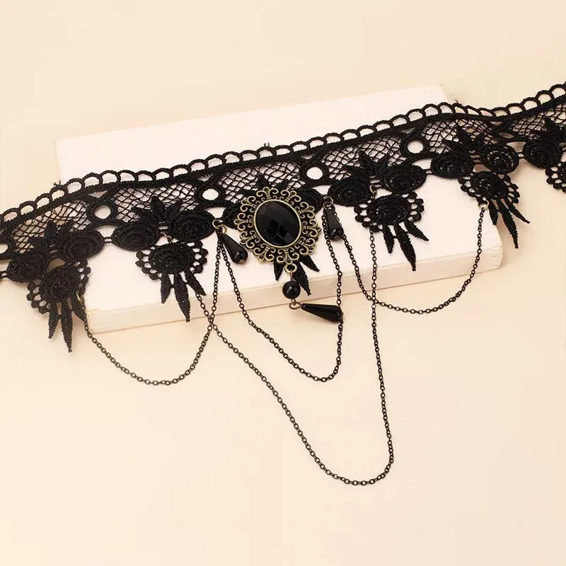 Gothic Choker Necklace 02