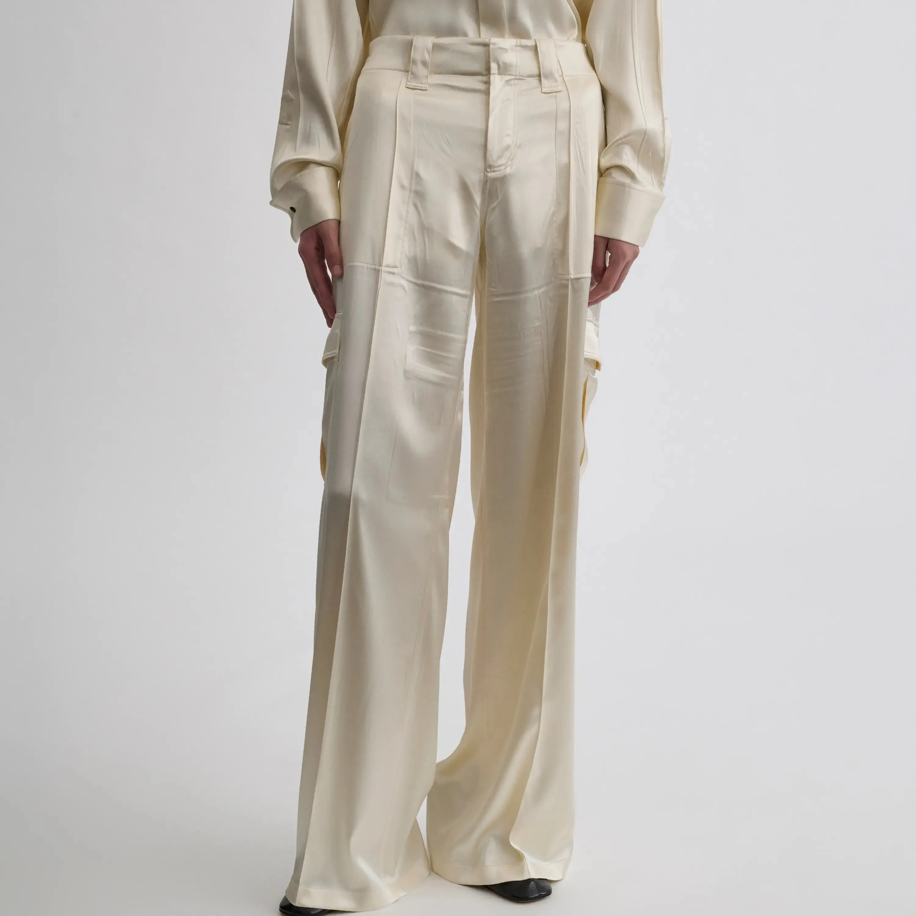 LIQUID CARGO TROUSERS | cream silk a