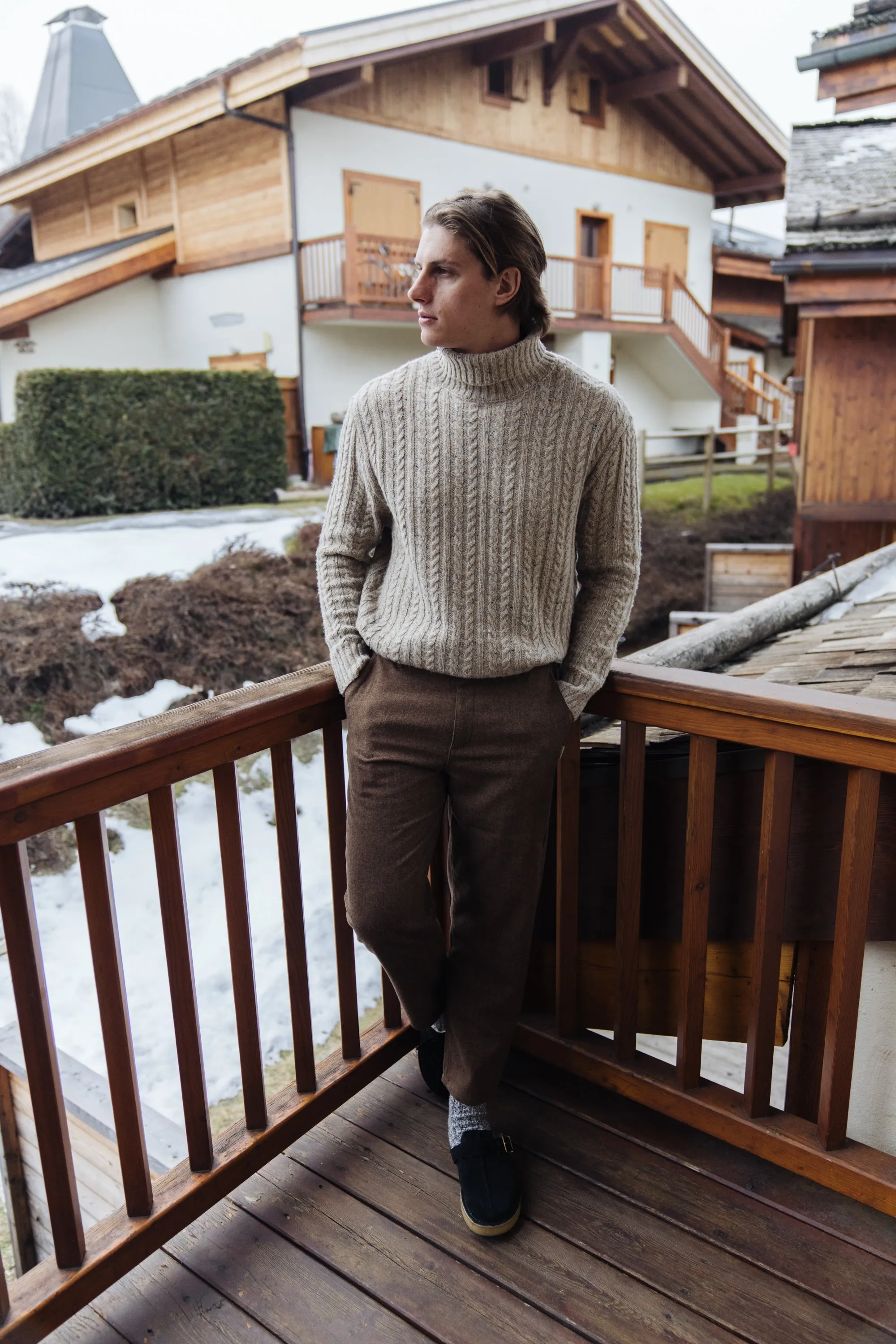 OATMEAL CABLE KNIT ROLL NECK