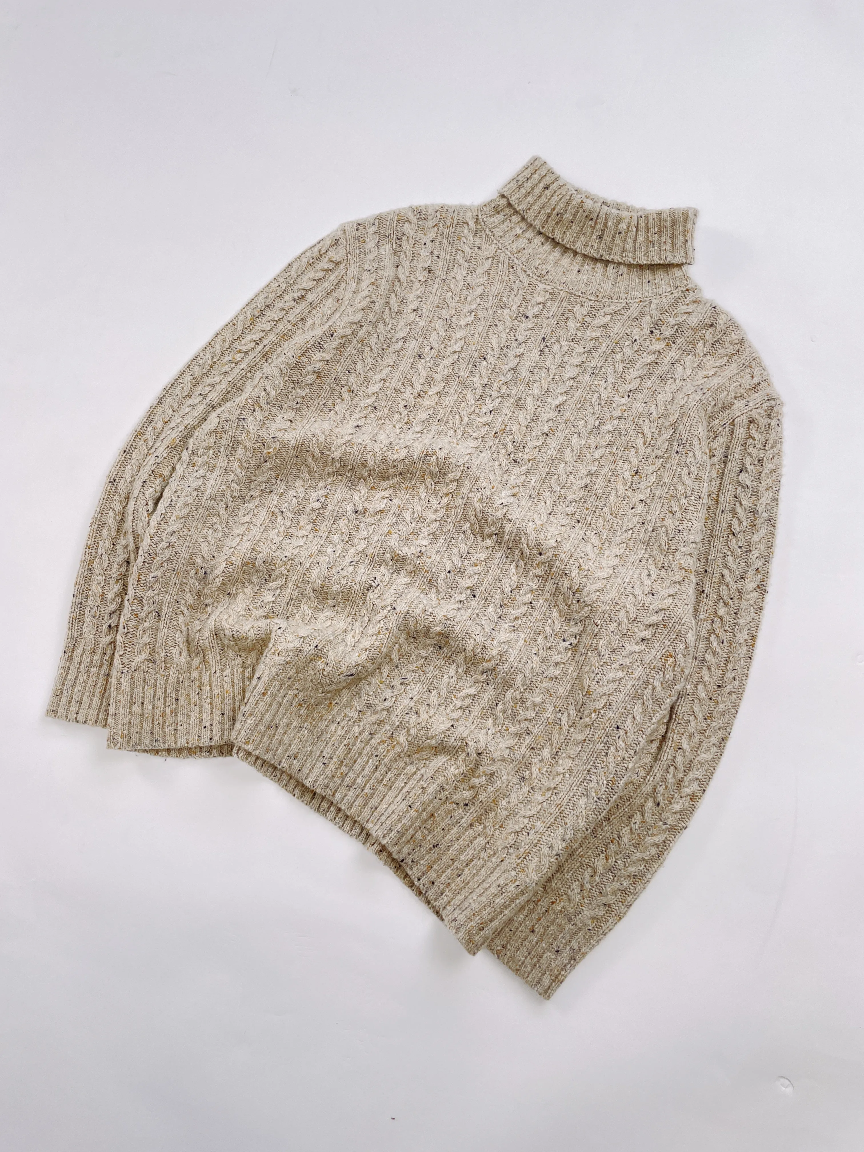 OATMEAL CABLE KNIT ROLL NECK